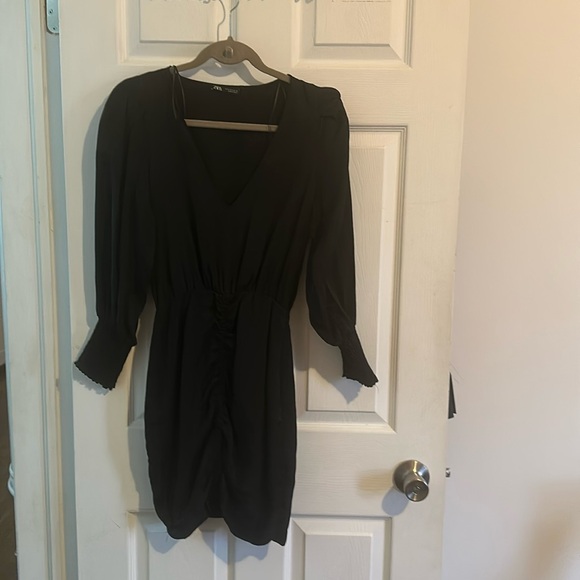 Black dress fun to go out - Picture 1 of 5